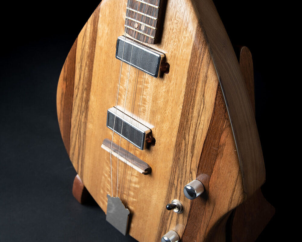 limba top solid body electric bouzouki body detail