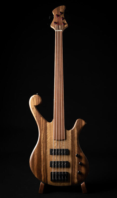 limba shaman 5 string bass